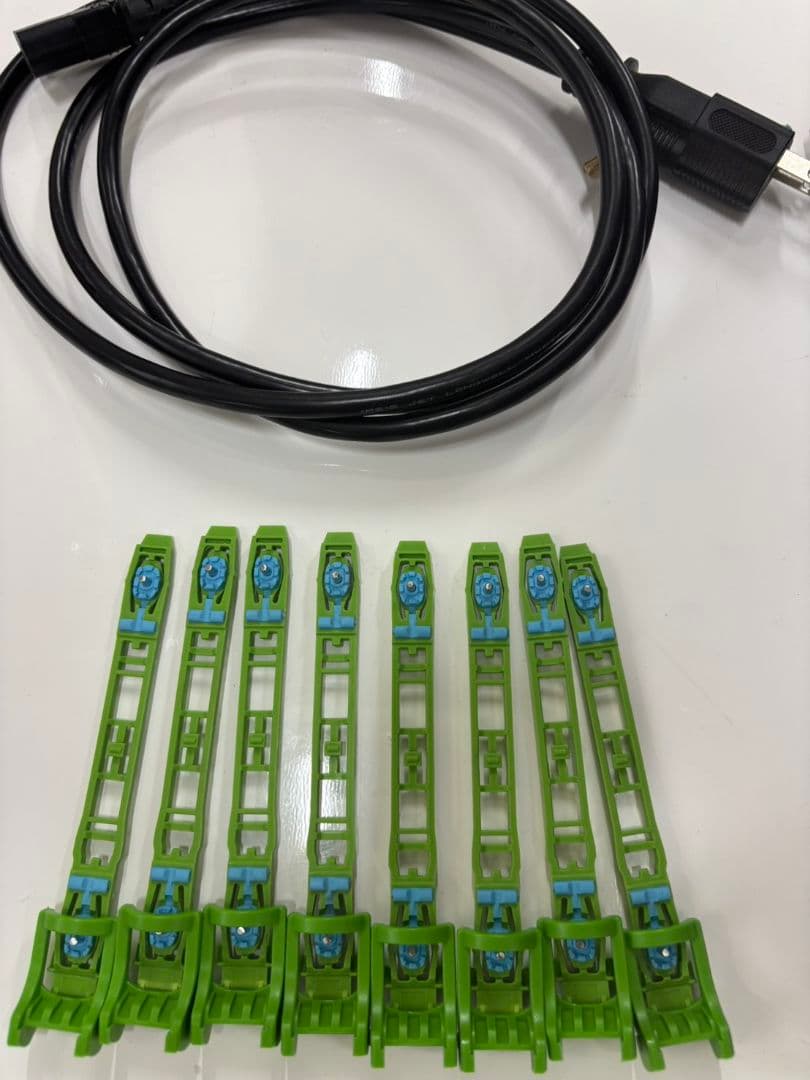 Fujitsu PRIMERGY TX1310 M5 サーバー