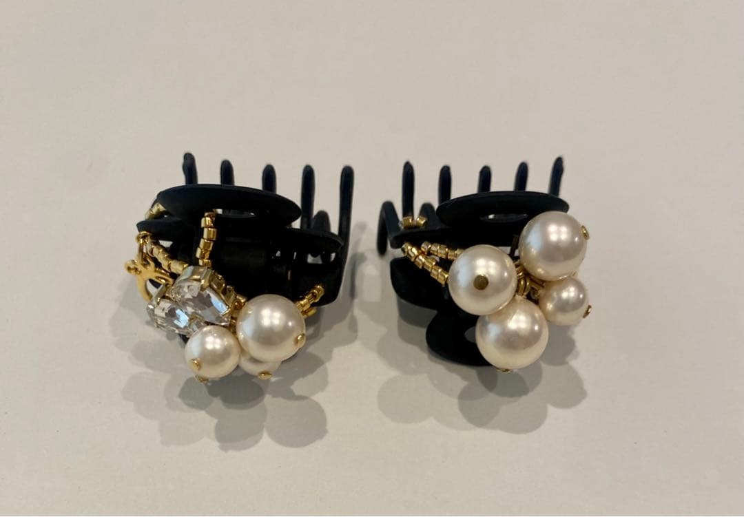 コンプレックスビズ　パール装飾ヘアクリップ2個セットブラック