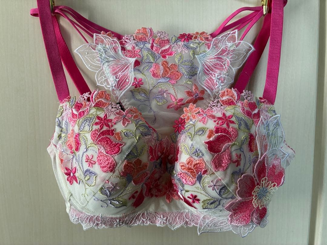 サルート 33 おとめ座ブラショーツ セット E70M カラーIV Salute