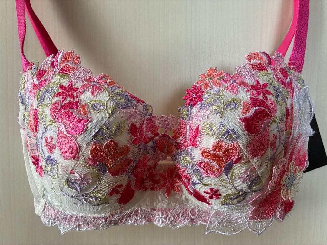 サルート 33 おとめ座ブラショーツ セット E70M カラーIV Salute