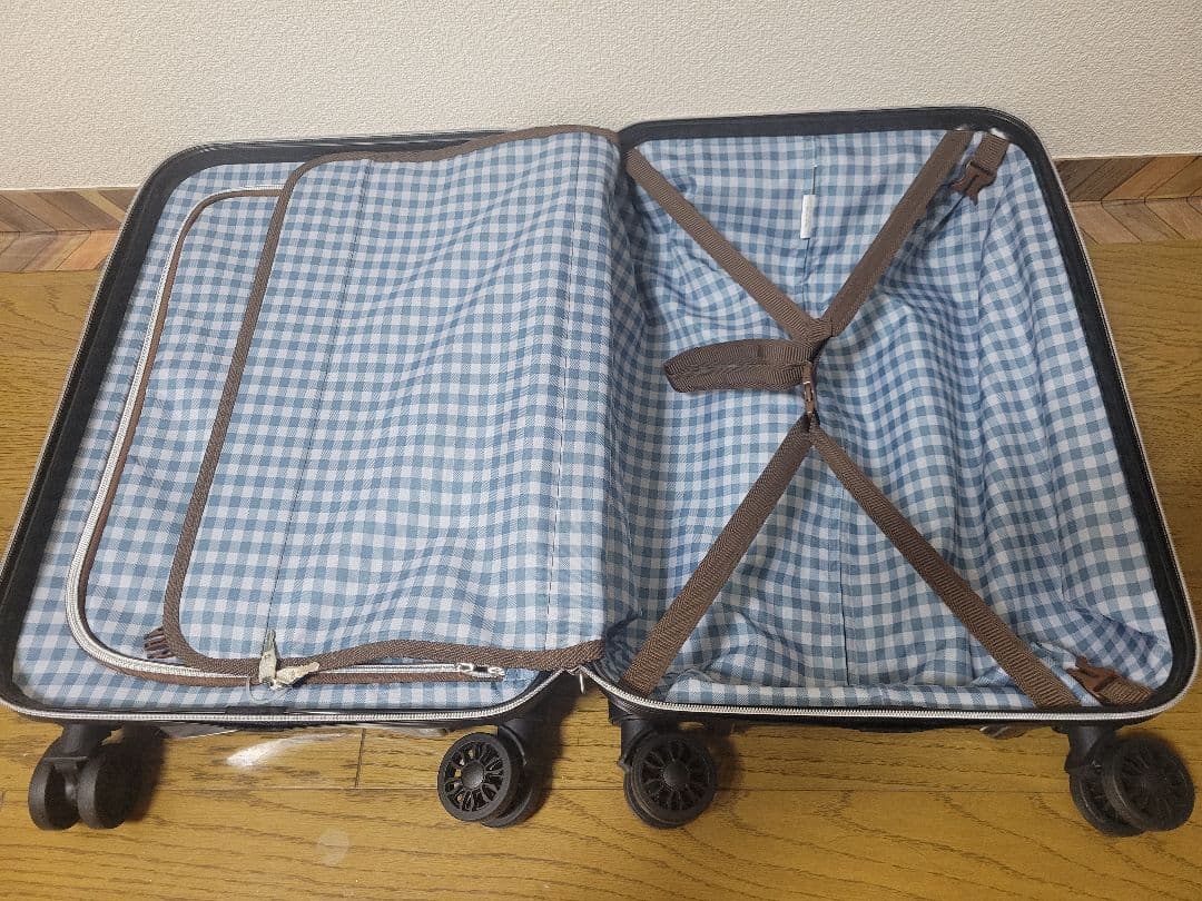 ■ドラえもん キャリーケース ブラック キャリーバッグ