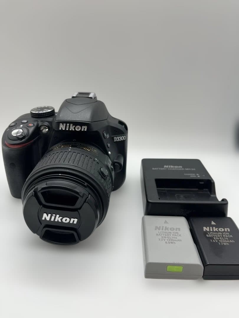 NIKON D3300 AF-S 18-55mm VRⅡ 予備バッテリーオマケ！
