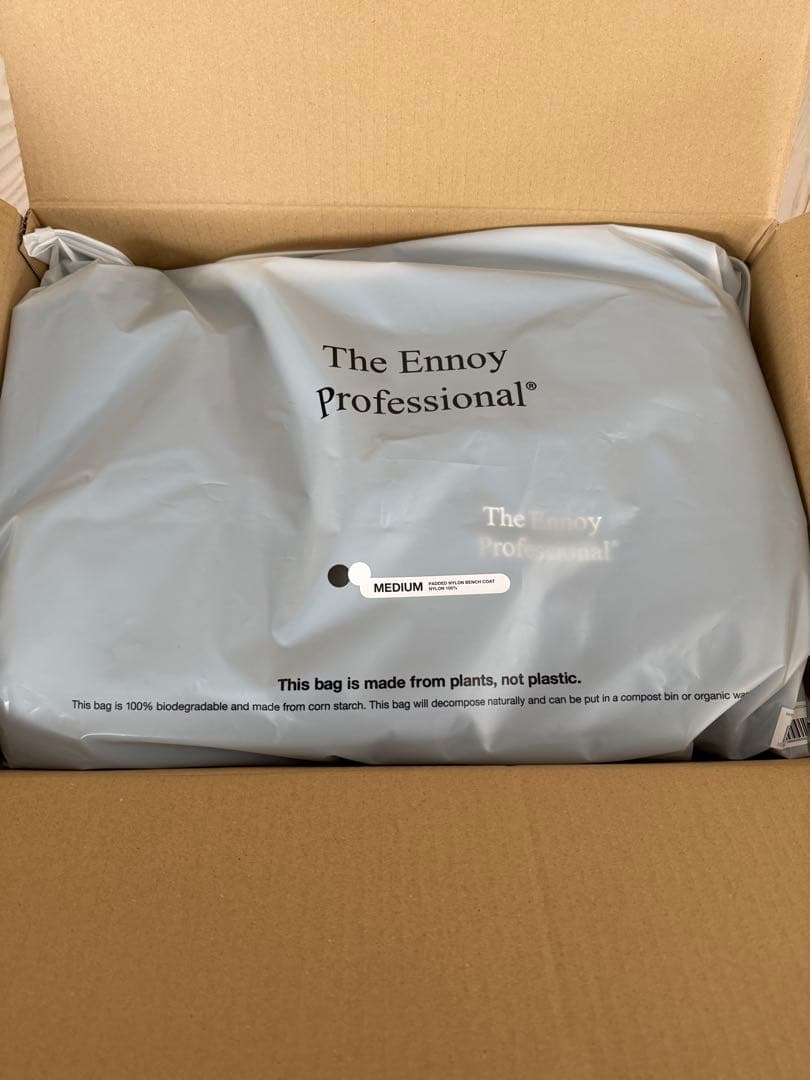 エンノイPADDED NYLON BENCH COAT BLACK/WHITE