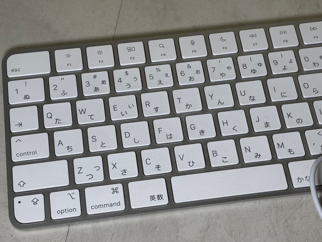 Apple Magic Keyboard A2520 ホワイト ライトニング端子