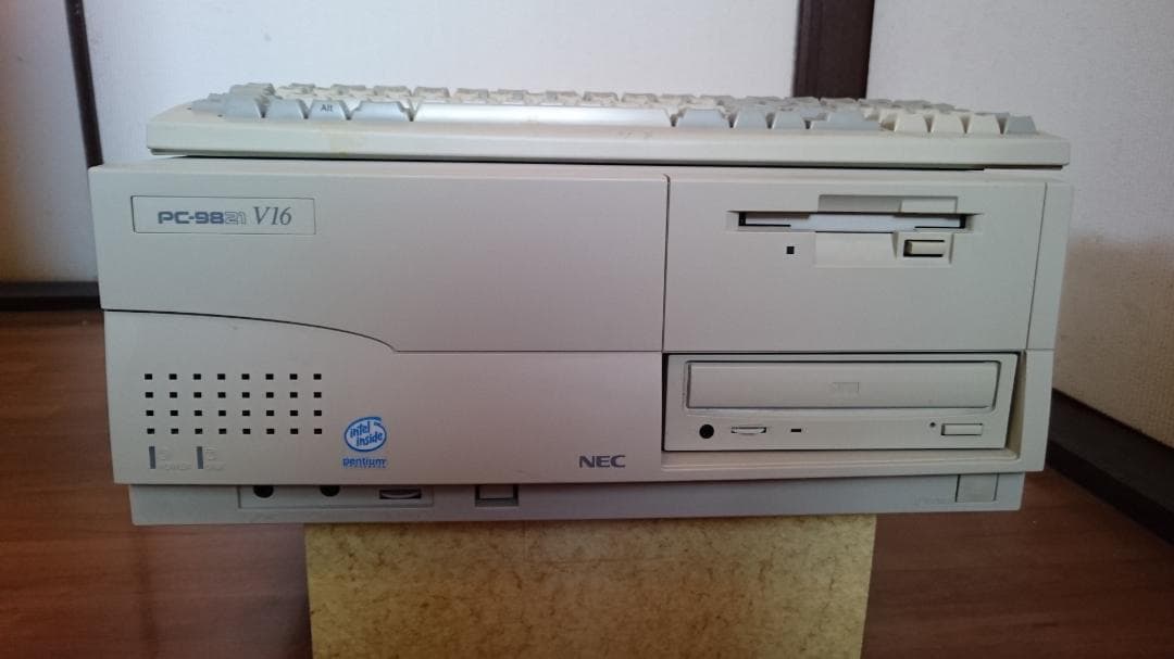 NEC PC-9821 V16 ジャンク品　キーボード付き　HDD無し