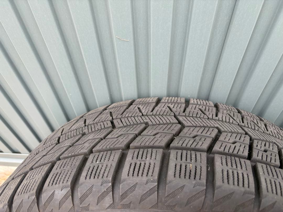 とし　KELLENERS 17インチ スタッドレスタイヤ4本