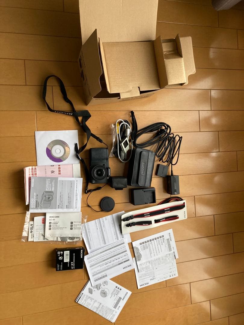 RICOH GX200 コンパクトデジタルカメラ