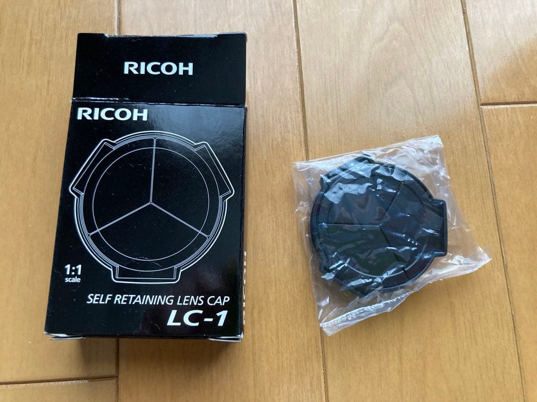 RICOH GX200 コンパクトデジタルカメラ