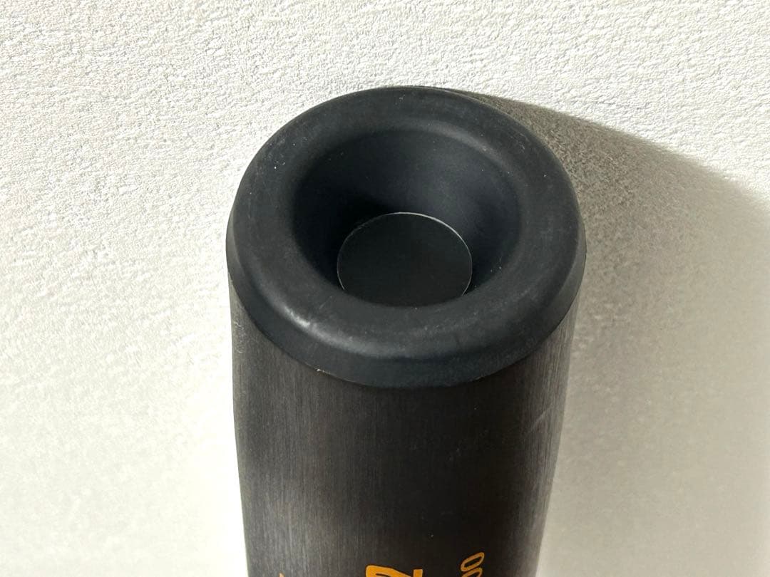 【美品】ミズノ Vコング02 一般軟式用 金属バット 83cm