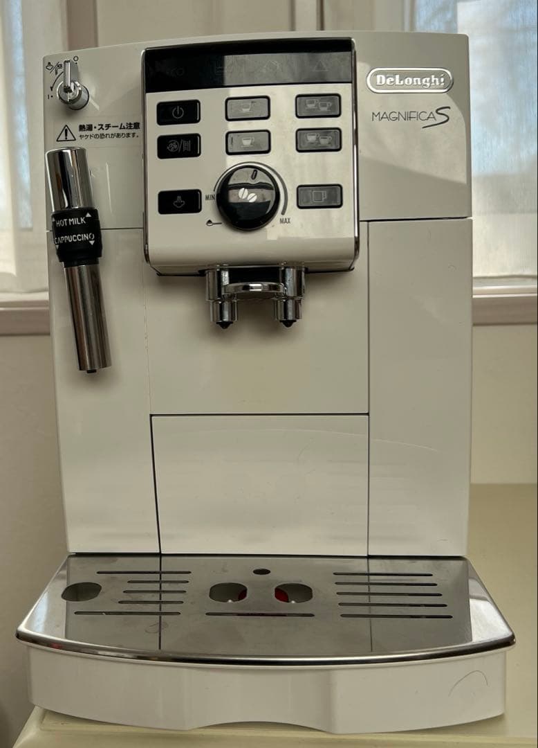 デロンギ マグニフィカS ECAM23120 全自動エスプレッソマシン 白