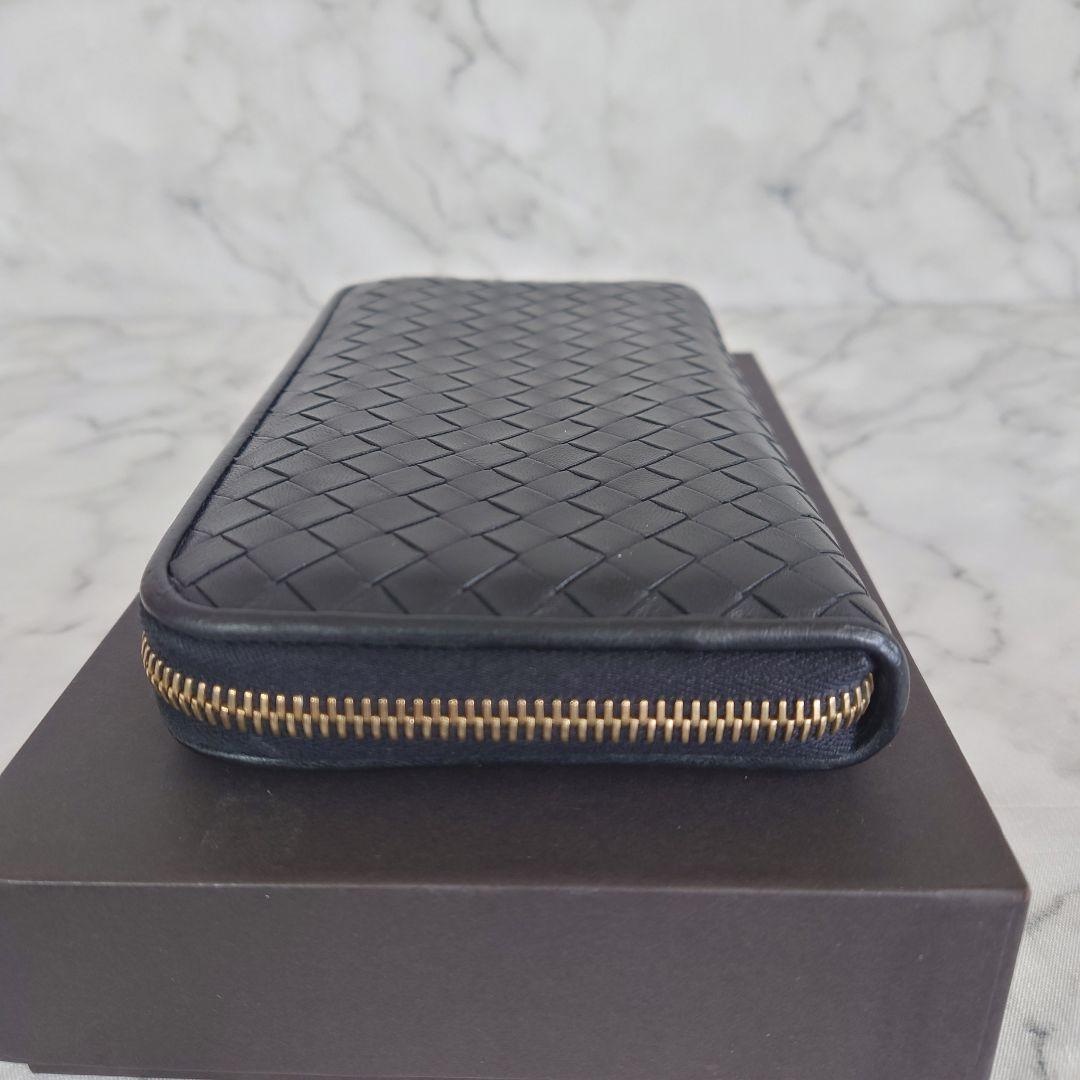 Bottega Veneta イントレチャート 長財布 ラウンドジップ ブラック