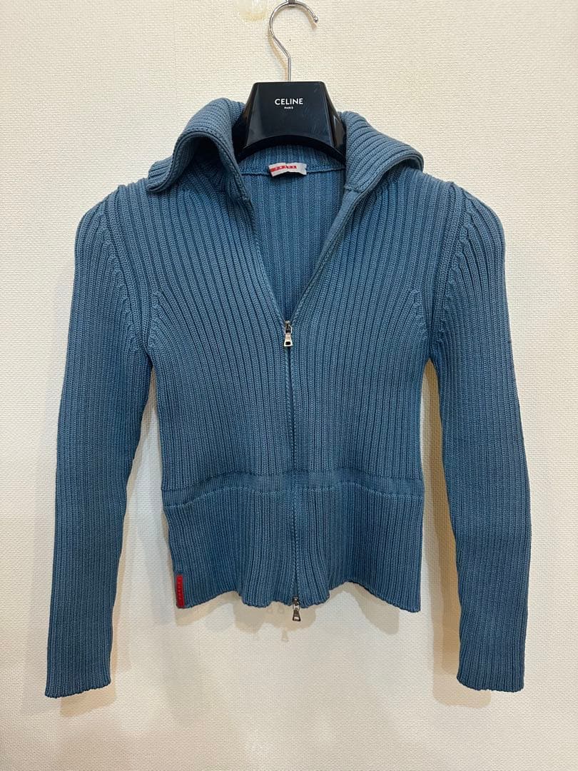 PRADAの長袖ニット