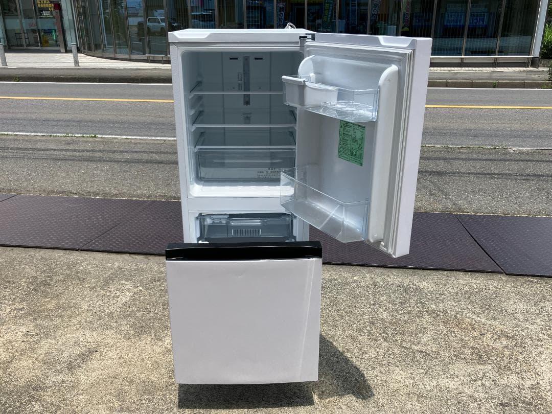 愛知岐阜/送料込★ハイセンス　134L冷凍冷蔵庫 HR-D1303　2020年製