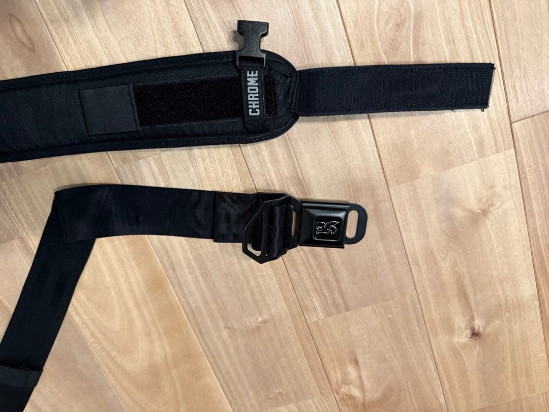 CHROME KADET SLING BAG 黒　カデット　オーガナイザー付き