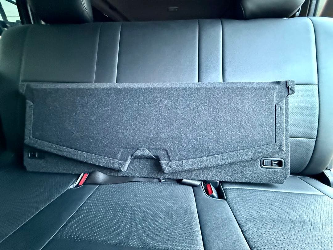 日産　純正　ノートe12 マルチラゲッジボード