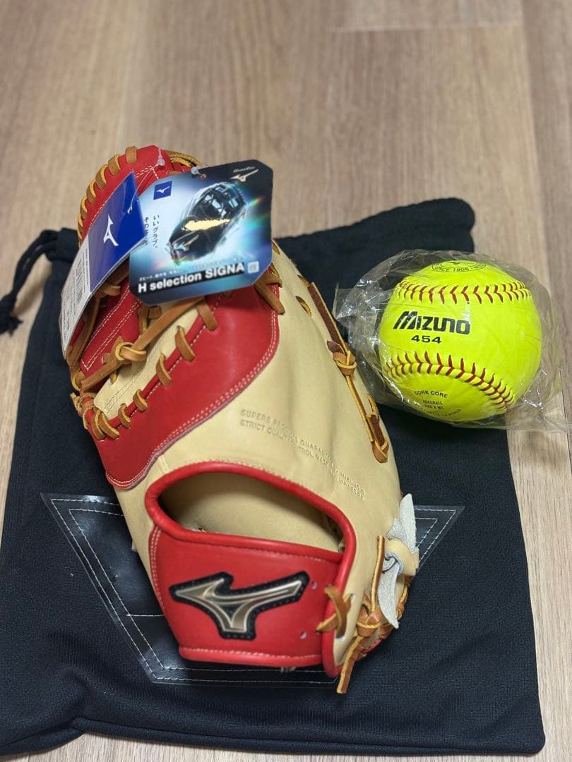 新品未使用/ミズノ　SIGNA ソフトボール/野球グローブ　左用