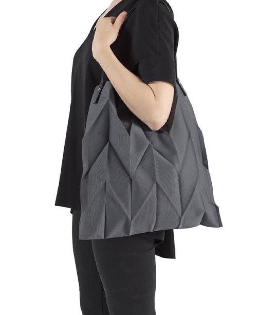 isseymiyake× コラボトートバッグ　ダークグレー