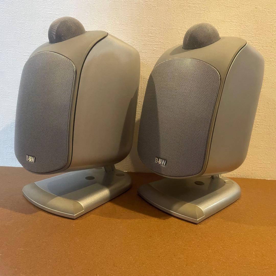 【B&W】LM1ペア　シルバー　小型ブックシェルフ　2ウェイバスレフ型