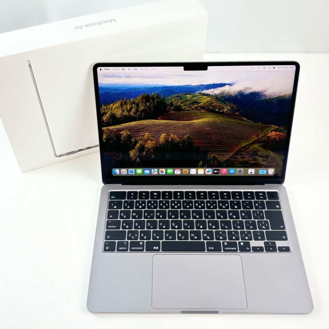 【極美品】MacBook Air M2 2022 13.6インチ A2681
