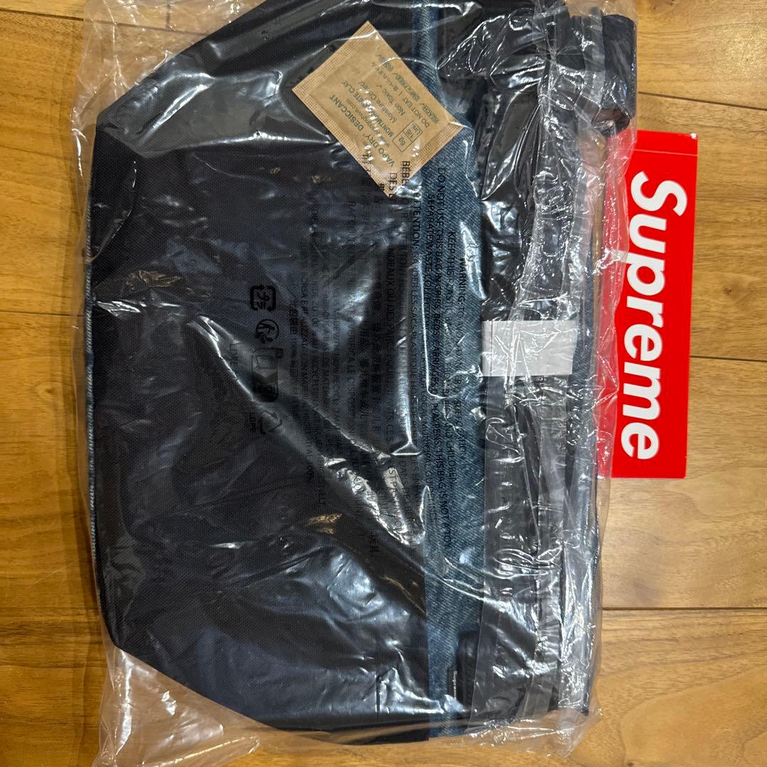 バッグ Supreme Denim Messenger Bag \"Washed