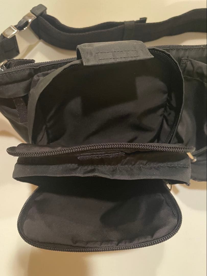 プラダ PRADA ウエストポーチ ボディバッグ ブラック 黒 ナイロン 美品