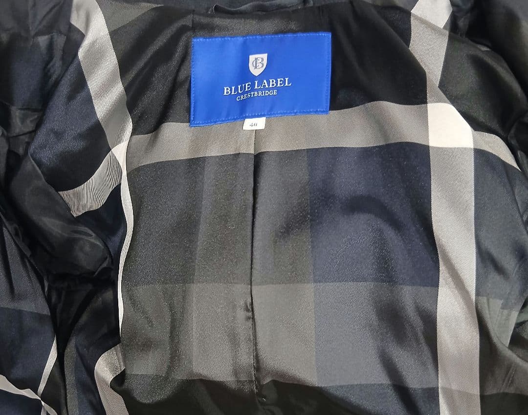 ブルーレーベルクレストブリッジ ダウンジャケット(ネイビー)　40(L)サイズ