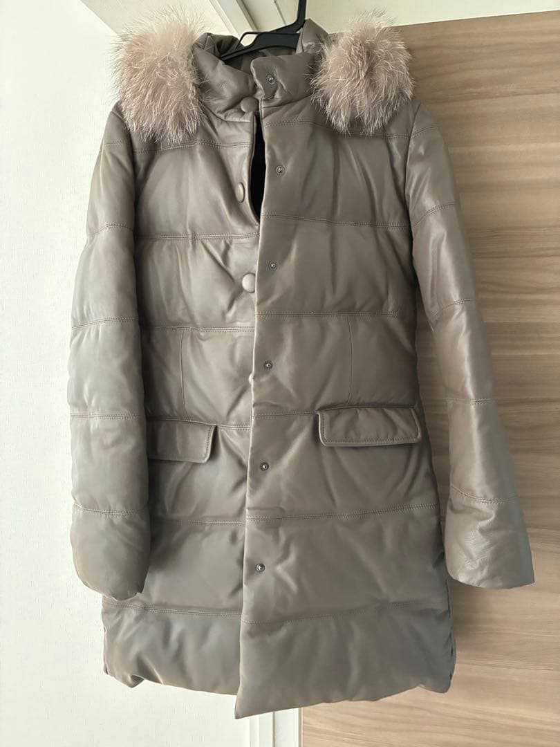 【美品】羊革ダウンコート