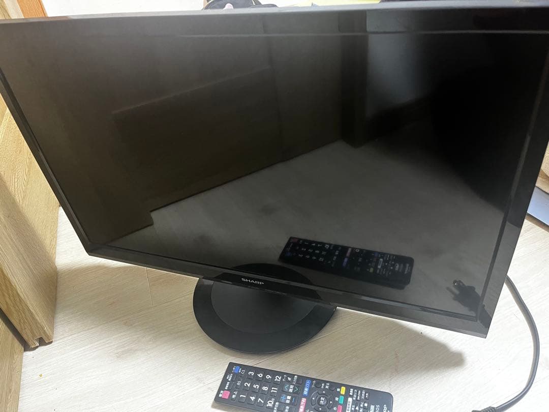 SHARP AQUOS 24型液晶テレビ 2T-C24AD 20年製　2025年