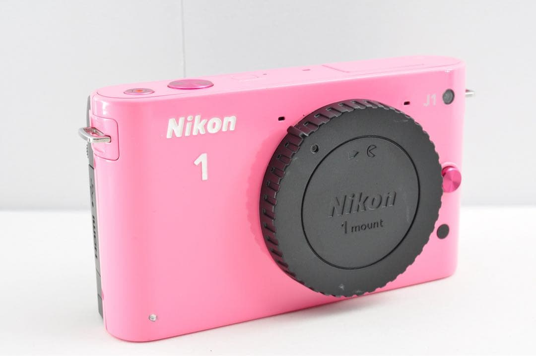 美品　Nikon 1 J1 ピンク ショット数2203回　ミラーレス 一眼