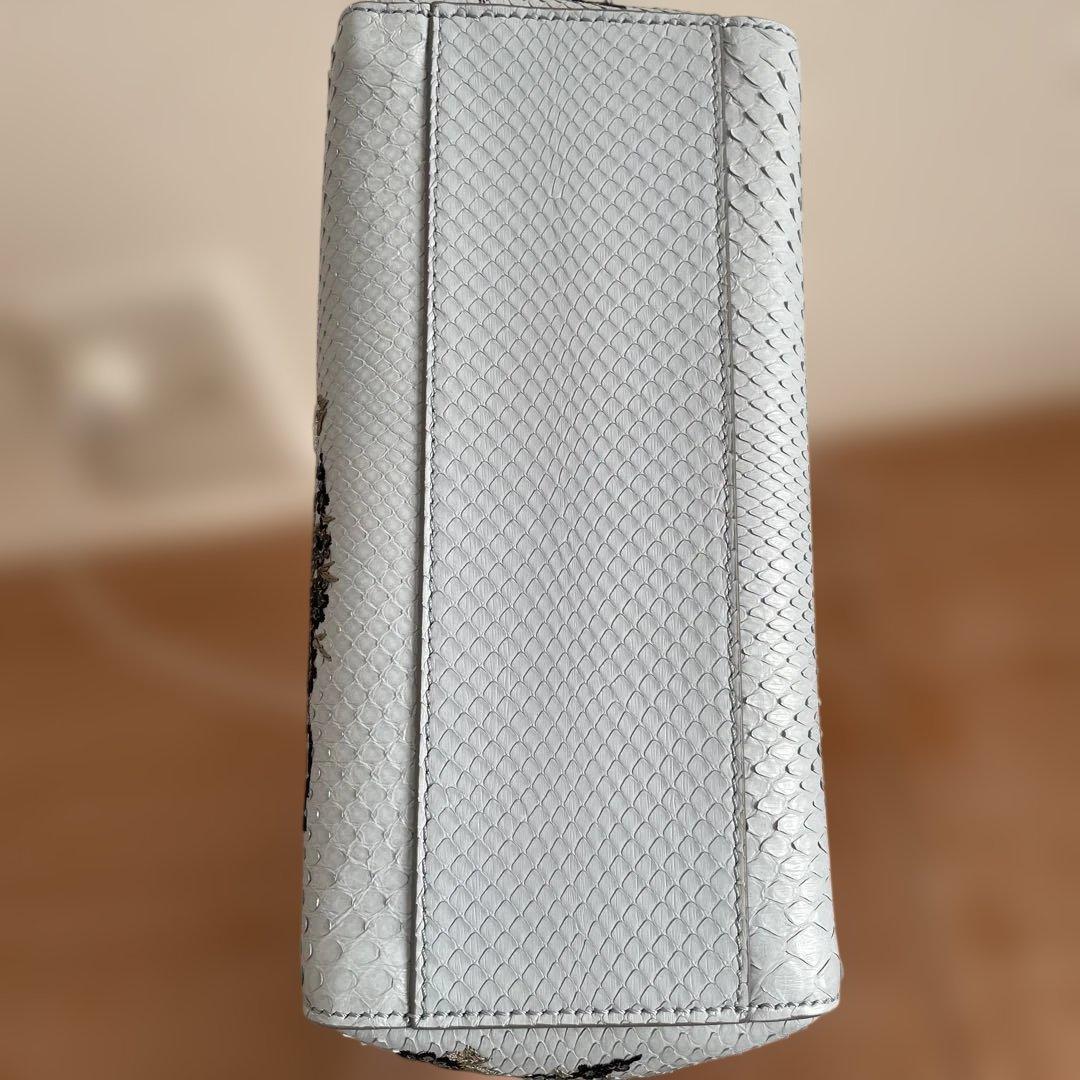 美品　Fendi 花柄刺繍 ハンドバッグ 水色