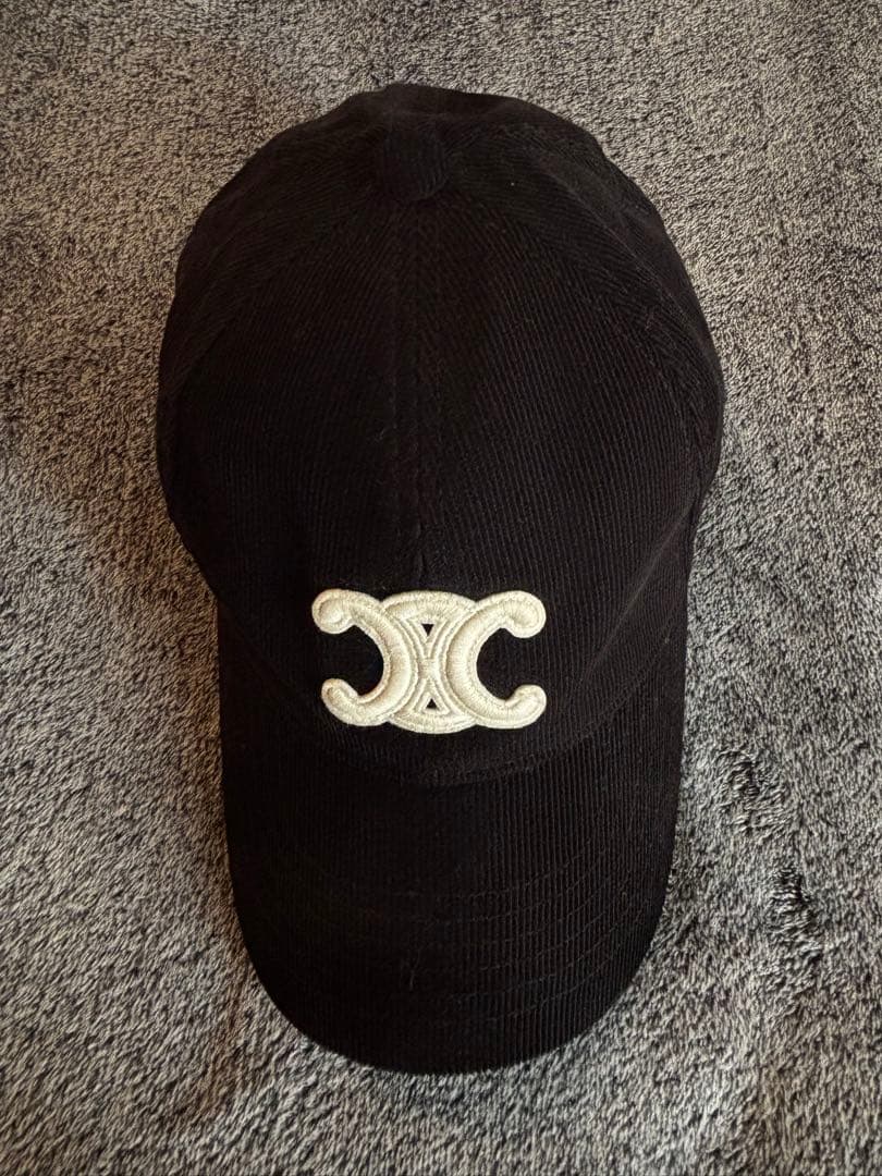 CELINE ブラックキャップ