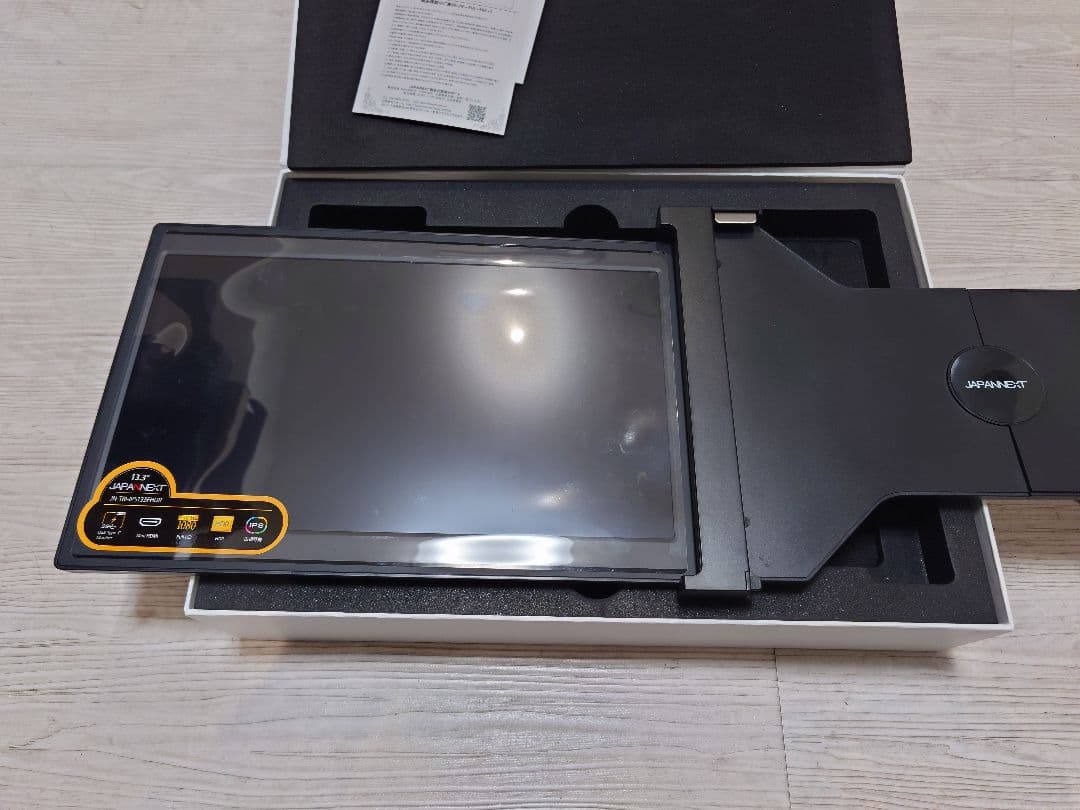 JAPANNEXT 13.3インチ モバイルモニター Tri-Screen