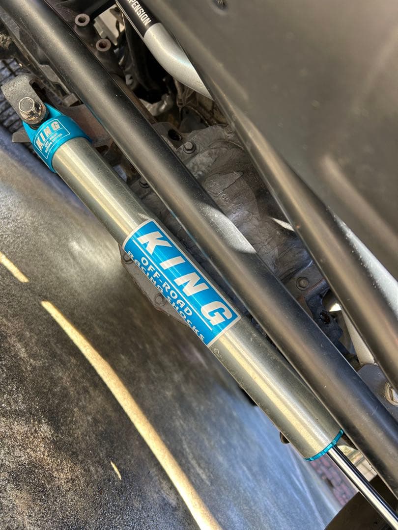 KING OFFROAD ステアリングダンパー　　ラングラー等　JL/JT用