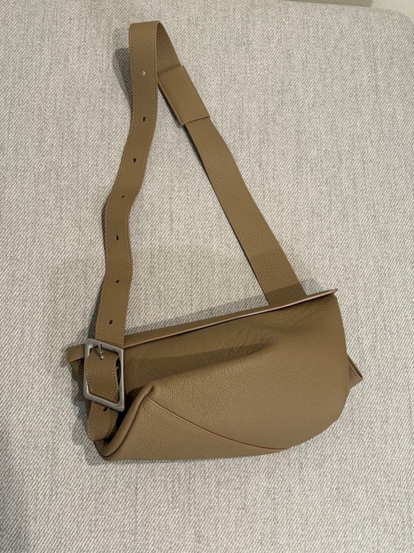 Rabeanco ラビアンコ　クロスボディバッグ　ベージュ