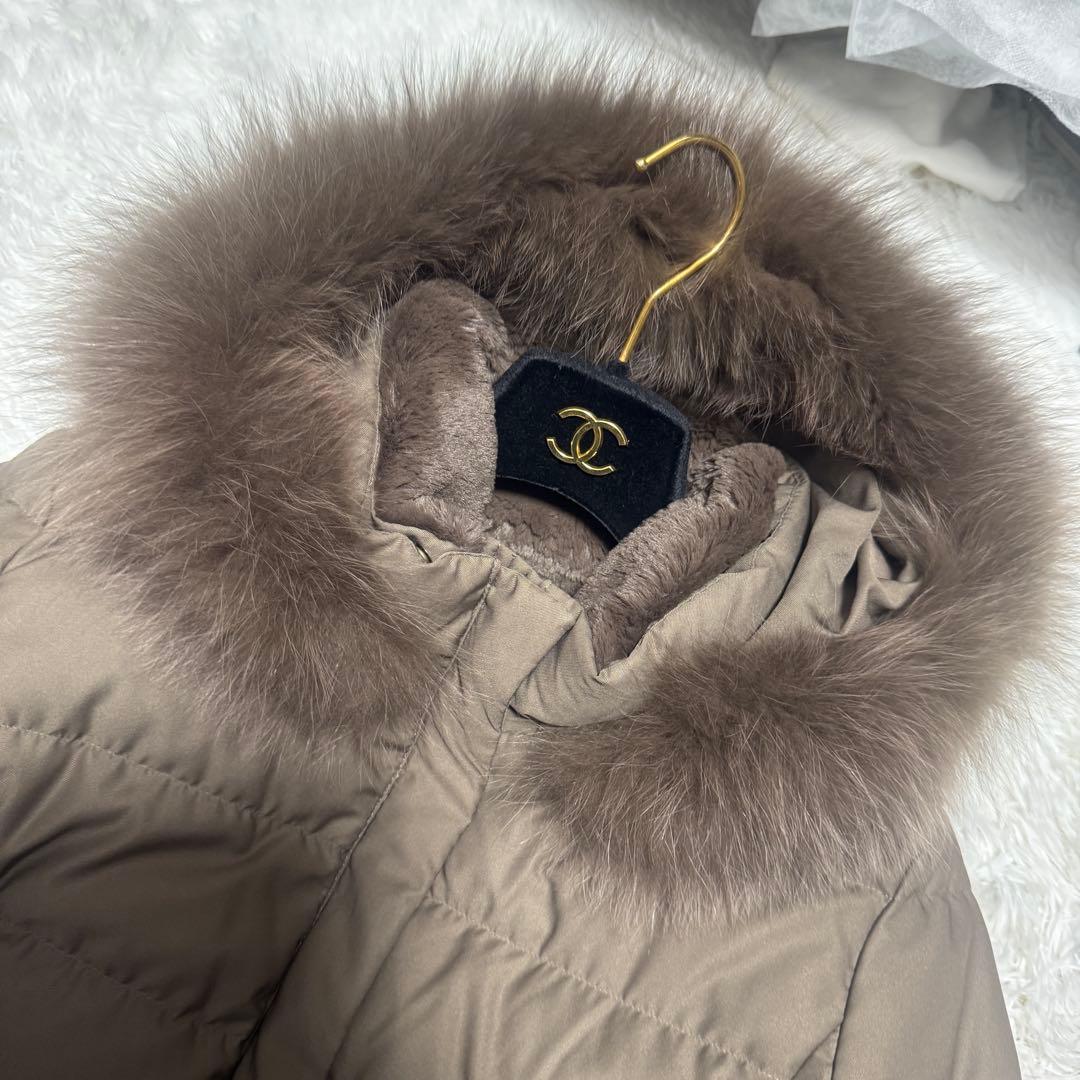 大きめ 美品 INDIVI フーデットファーダウンコートフォックス ロングダウン