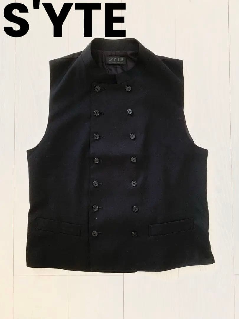 美品★S'YTE★ブラックダブルブレストスタンドカラージレベスト