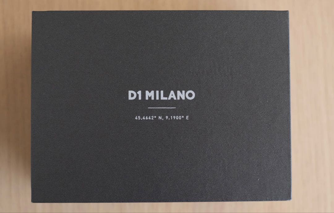 D1 MILANO ULTRA THIN turquoiseリネン38mmケース