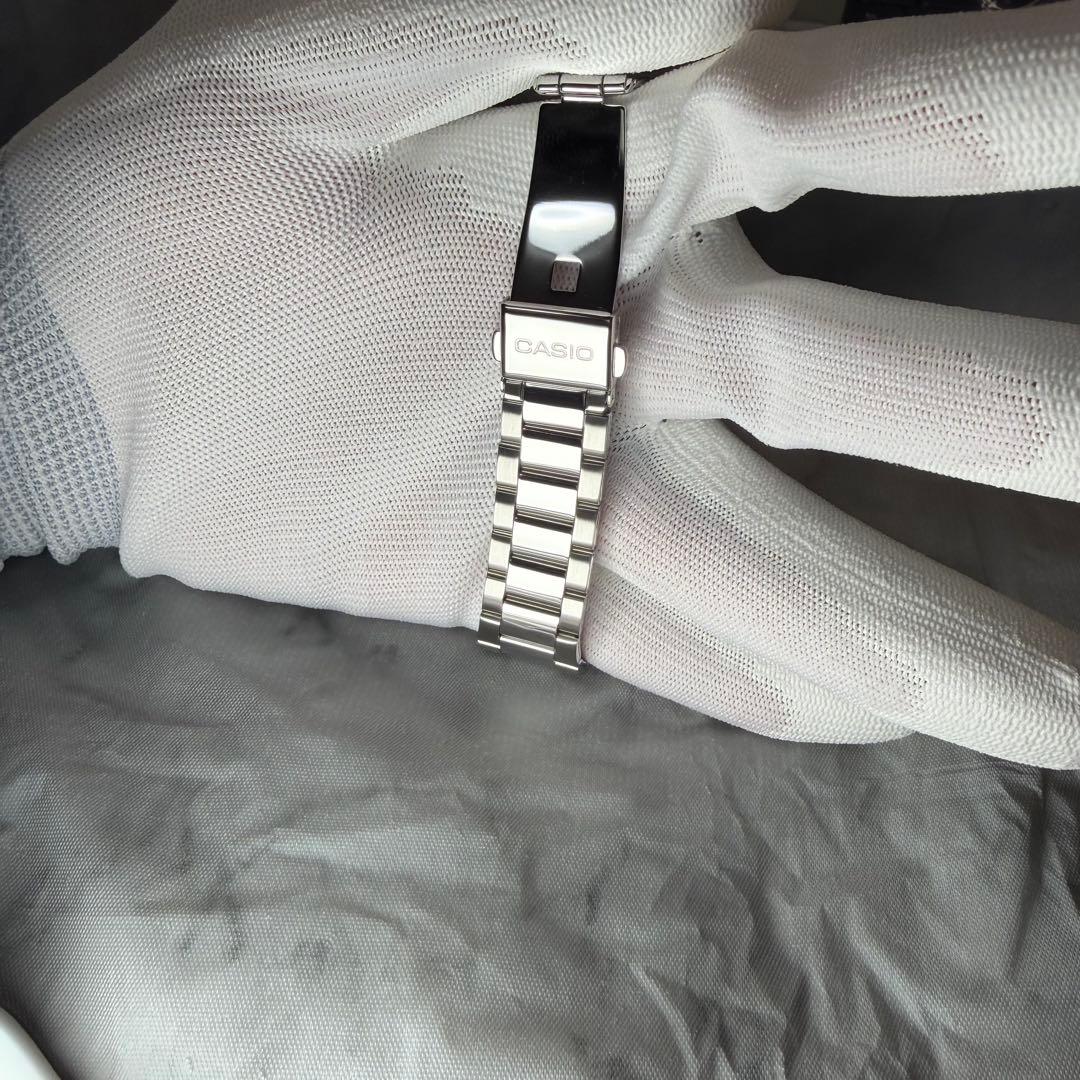 【日本未発売】 CASIO A1000D-7EF