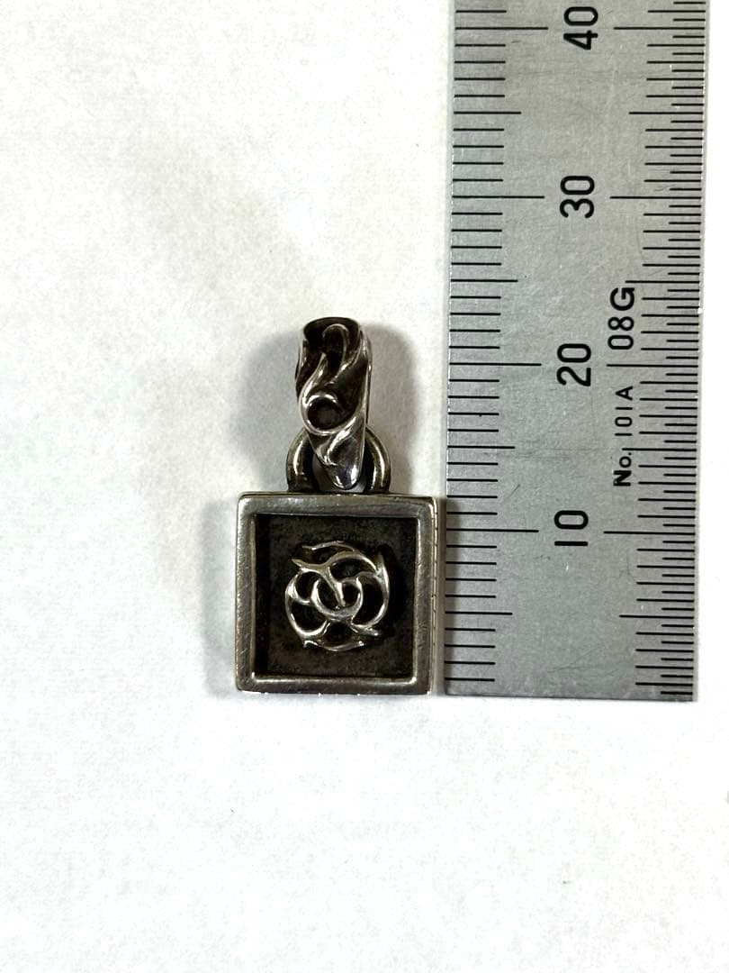 クロムハーツ CHROME HEARTS「フレームド フローラル」　チャーム