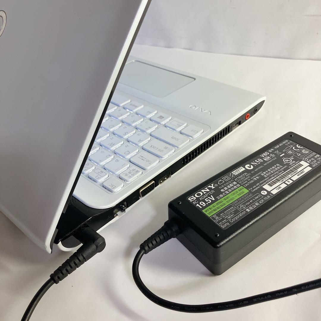 VAIO Corei7 SSD320GB 16GB Win11 ノートPC