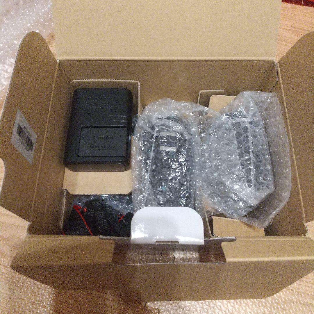 【美品・値下げ】Canon EOS Kiss M ダブルズームキット 本体