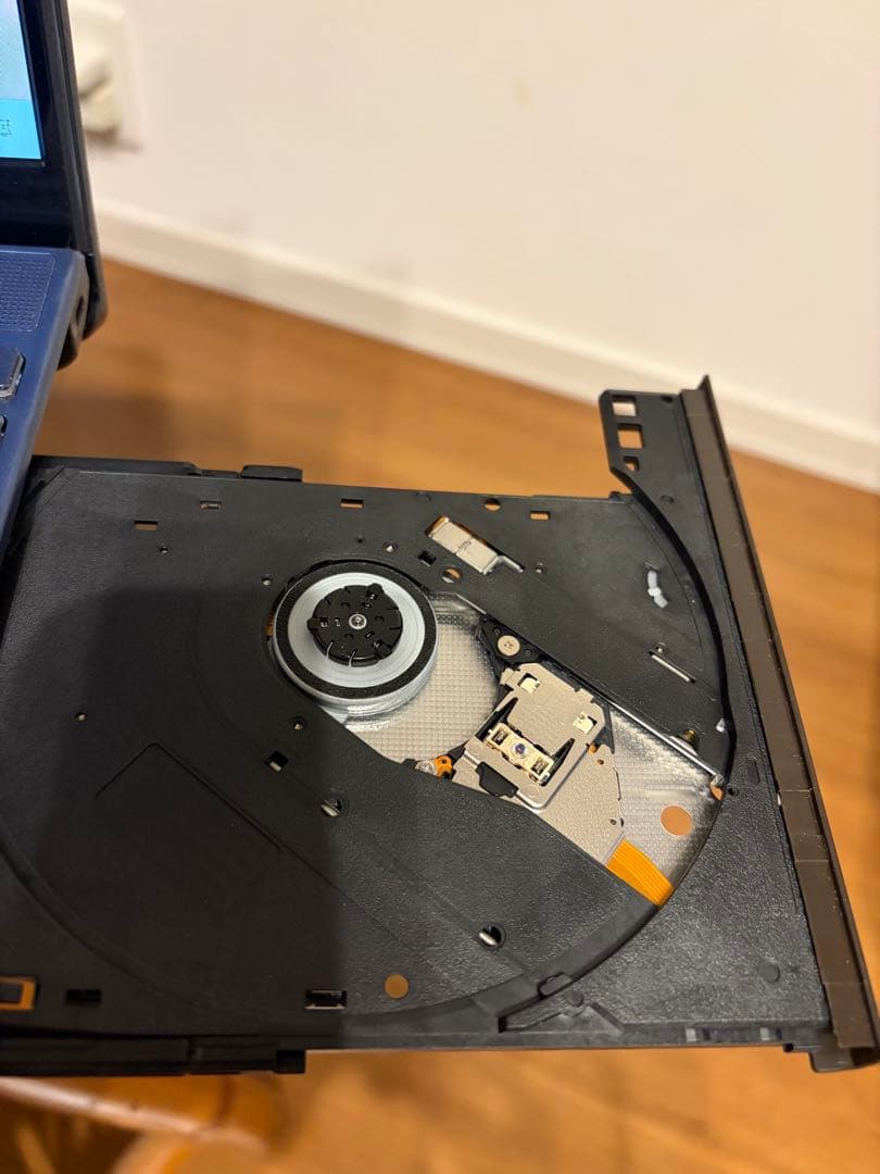 富士通 FMV LIFEBOOK ah43/f3