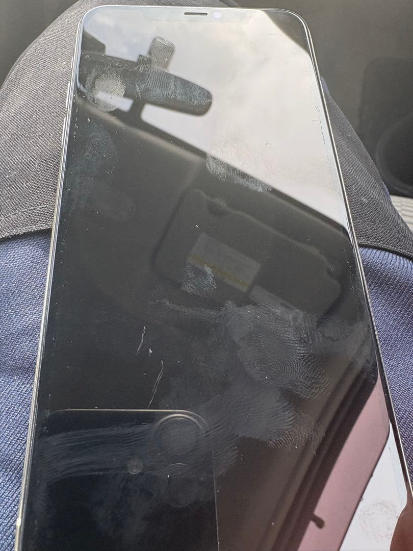 iPhone 11 Pro シルバー 背面ひび割れ　ジャンク