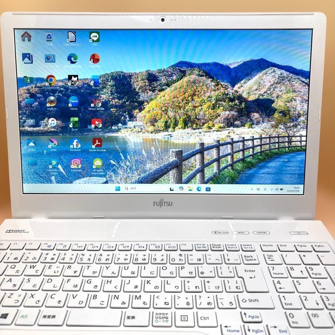 バッテリー良好！大画面ノートパソコン/i7/SSD256GB/Windows11