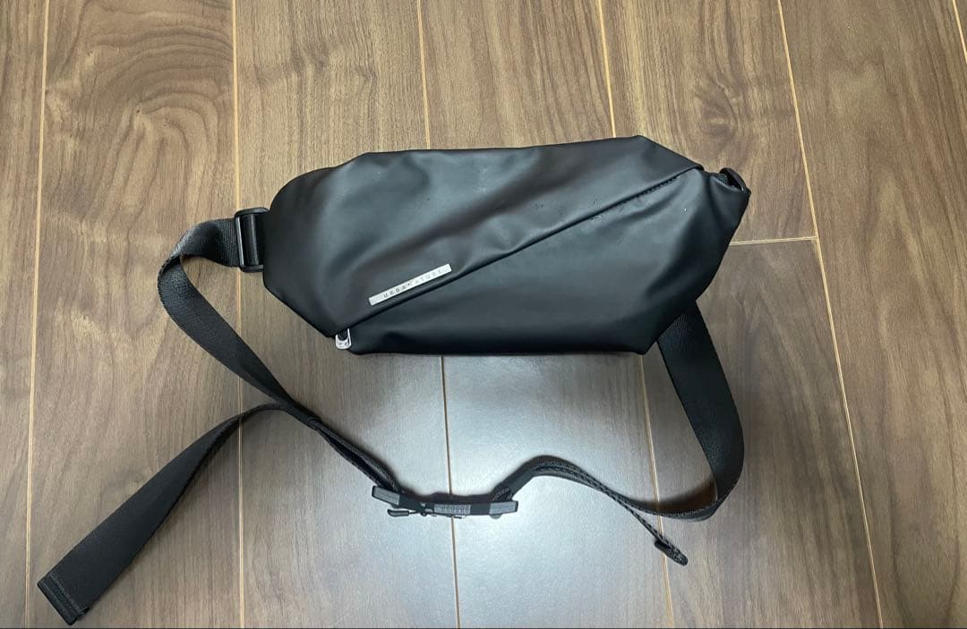 NIID URBANATURE ボディバッグ レザー