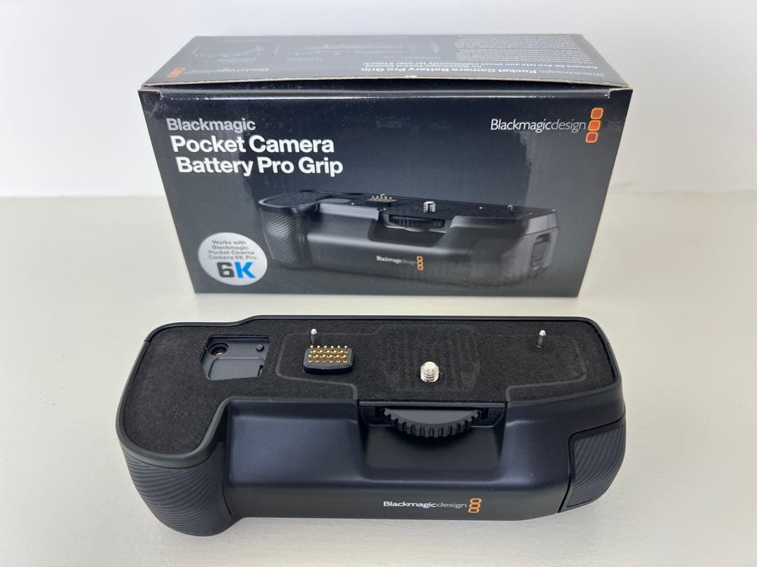 ビデオカメラ Blackmagic Pocket Camera Battery ProGrip