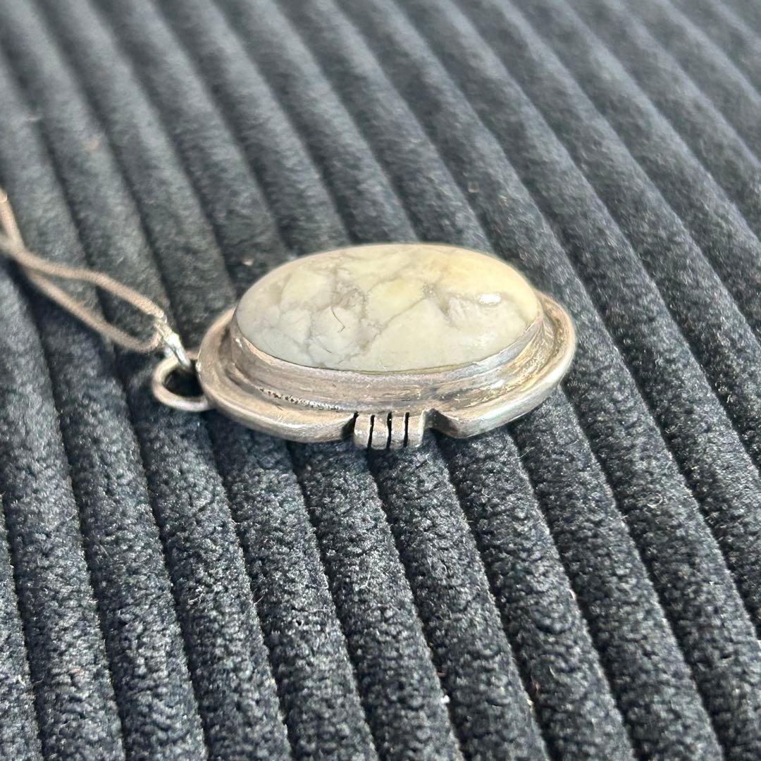 ナバホ　navajo ホワイトバッファロー ネックレス　Sterling