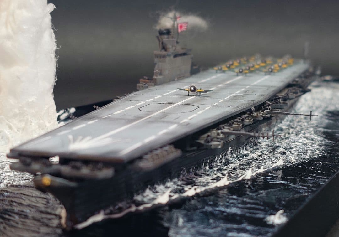 タミヤ　日本海軍　航空母艦　信濃　1/700　プラモデル完成品　ジオラマ