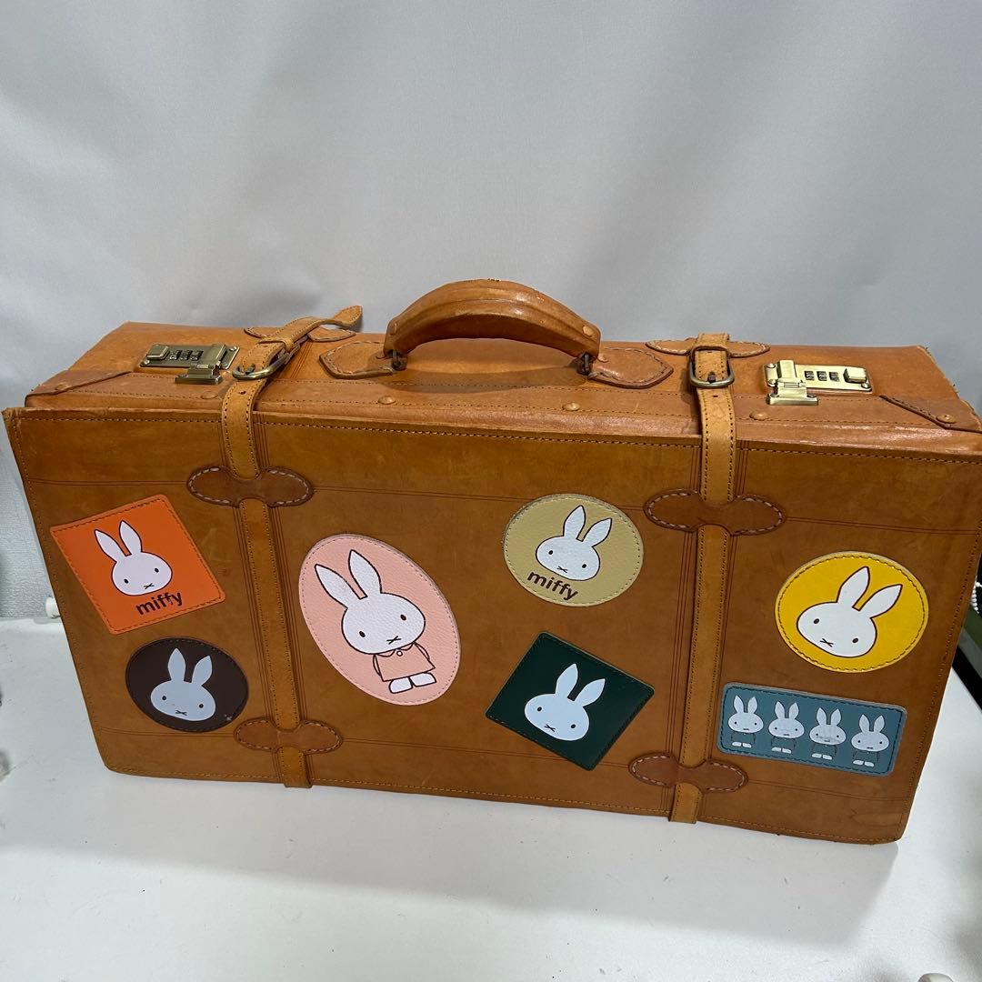 希少■ ミッフィー　リーブス　トランクケース　牛革