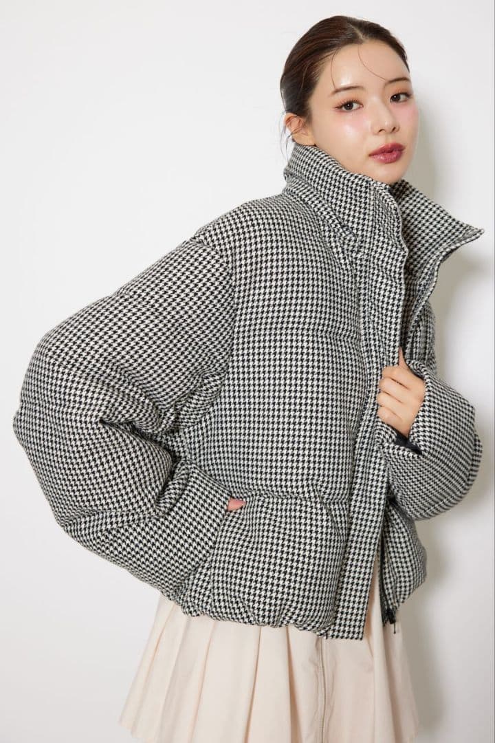 新品リエンダツィード柄ダウンジャケット